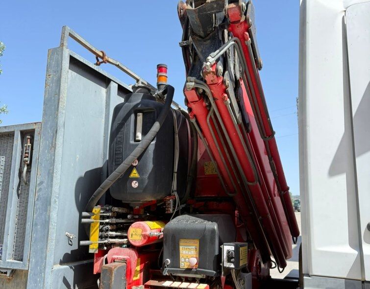 MERCEDES BENZ AXOR 2533 **FASSI F170 CRANE**